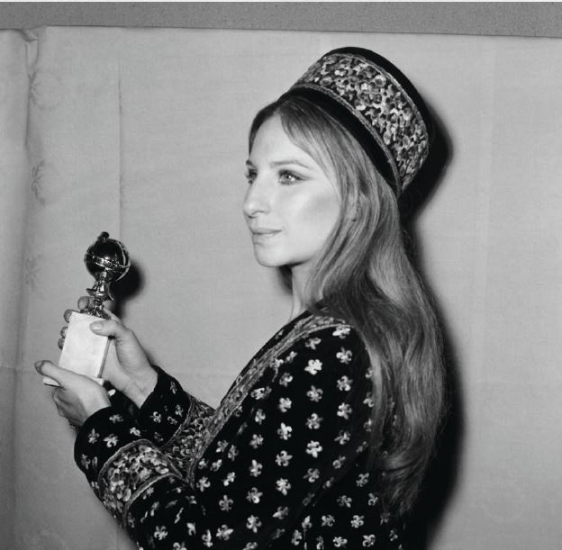 Barbra Streisand at the 1971 Golden Globe Awards PHOTO BY: MAX B. MILLER/FOTOS INTERNATIONAL/ARCHIVE PHOTOS/GETTY IMAGES