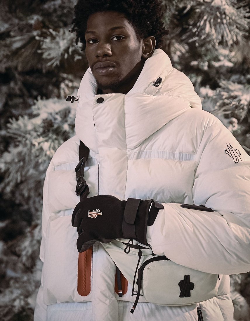 Moncler Grenoble down-filled white ski jacket; 3 Moncler Grenoble white nylon bag and technical black glove; moncler.com. PHOTOGRAPHED BY YOSSI MICHAELI